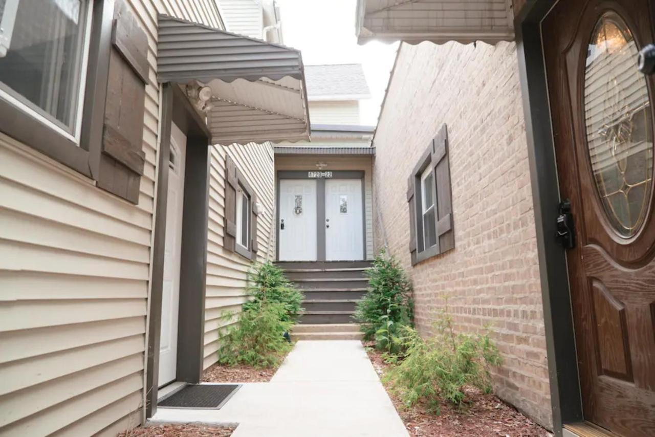 2Br Airy & Tidy Apt With Free Covered Parking - Central Modern Chicago Esterno foto